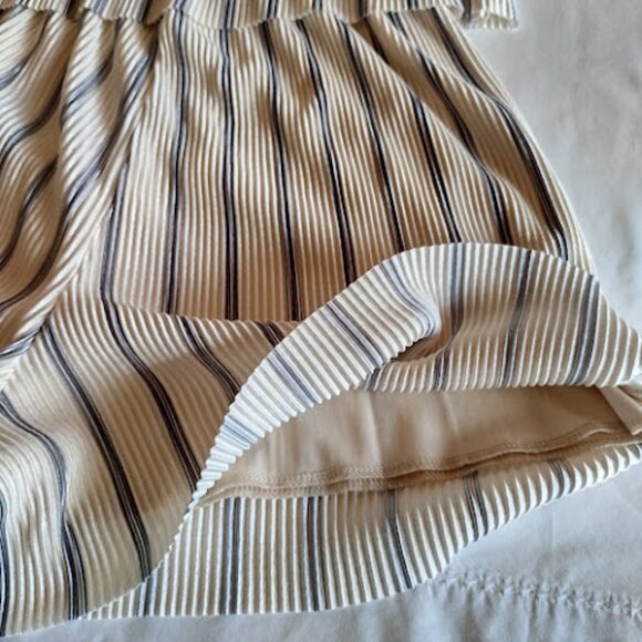 GYPSIES AND MOONDUST Spaghetti Strap Overlay Accordion Pleat Striped Romper M - Picture 10 of 15